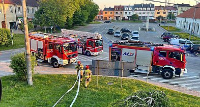 Strażacy walczyli z pożarem mieszkania na Rynku w Staszowie-222464