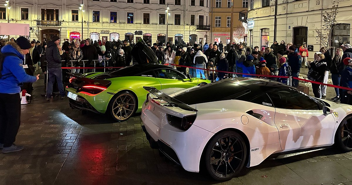 Superauta i atrakcje już 1 czerwca na Placu Bartosza Głowackiego w Tarnobrzegu