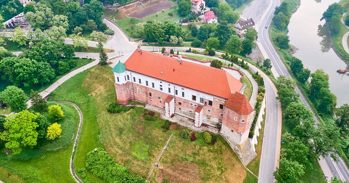 Umowa podpisana. Coraz bliżej rewolucyjnych zmian w Muzeum Zamkowym w Sandomierzu
