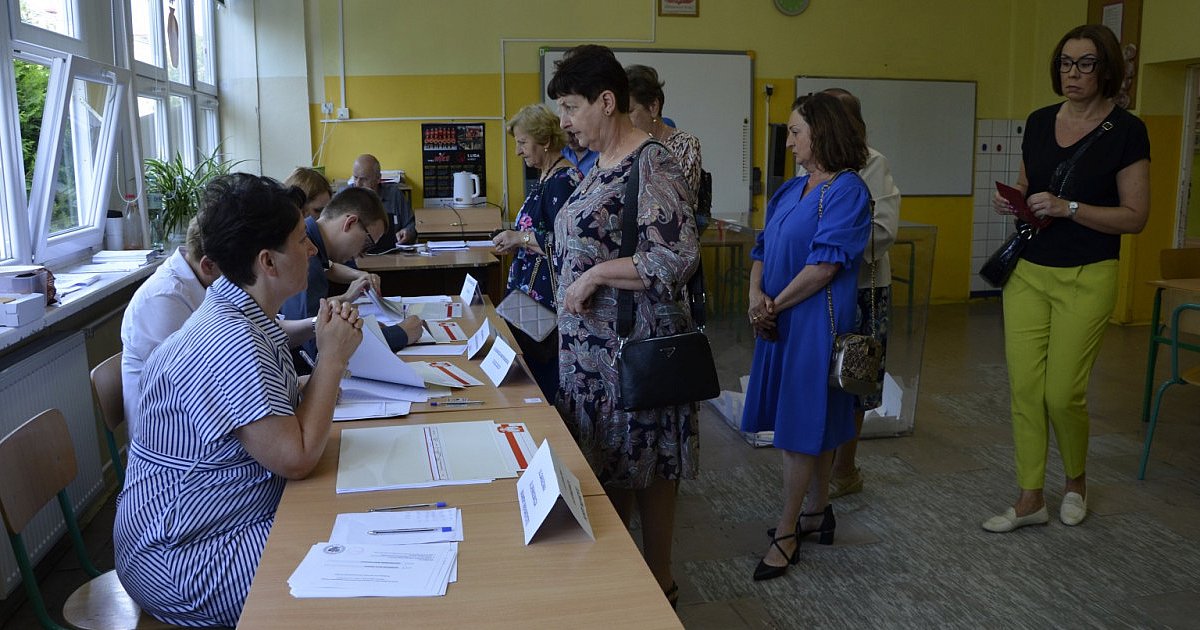 Tarnobrzeżanie głosują w drugiej turze wyborów prezydenckich [ZDJĘCIA]