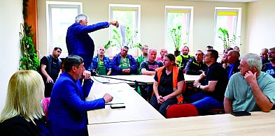 Burmistrz kontra pracownicy [Czytaj w gazecie]-222816