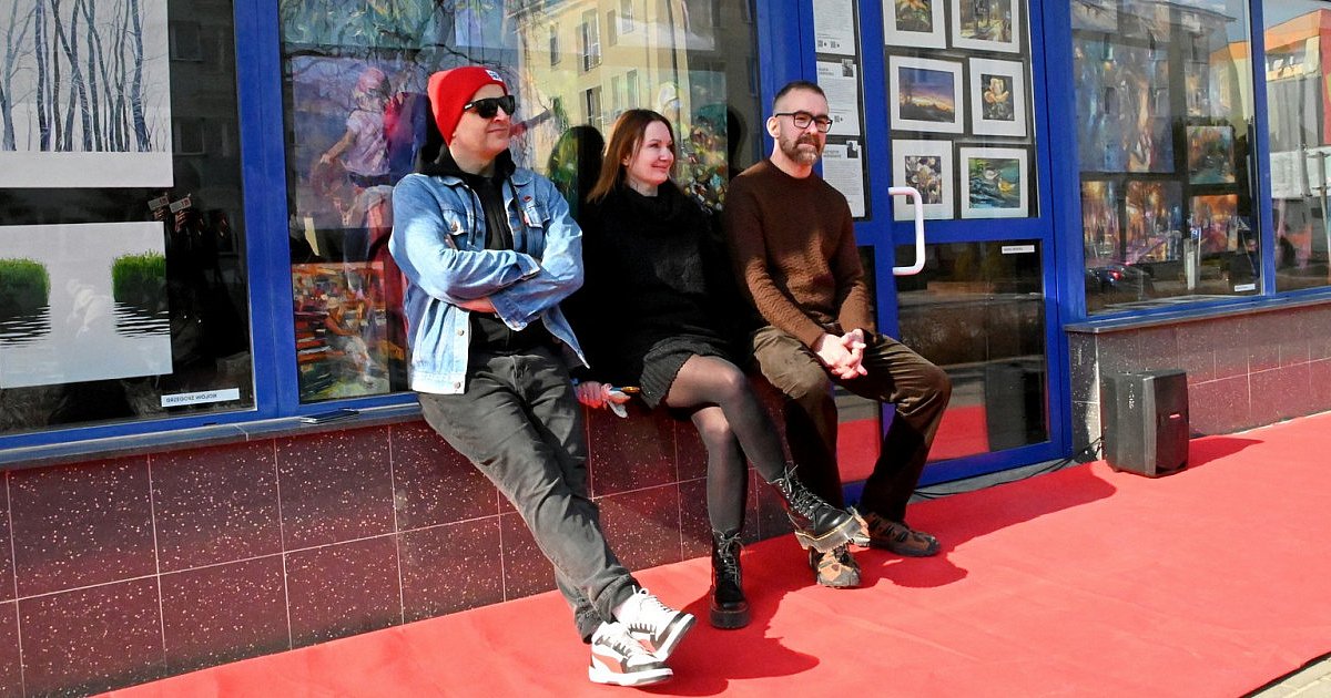 Obrazy Ryszarda Mrozowskiego w Witrynie Sztuki w Tarnobrzegu