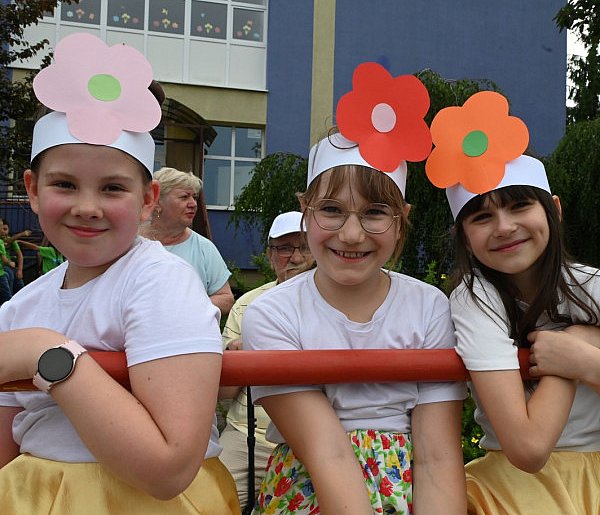 Piknik Rodzinny z misją. Tarnobrzeska "Dziesiątka" zbierała na... [ZDJĘCIA]-222895