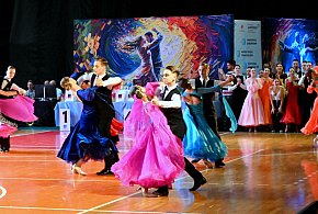 Samba zamieniła halę MOSiR w Tarnobrzegu w taneczną arenę [ZDJĘCIA]-222905