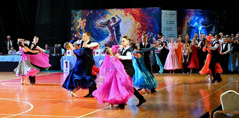Samba zamieniła halę MOSiR w Tarnobrzegu w taneczną arenę [ZDJĘCIA] - 222905