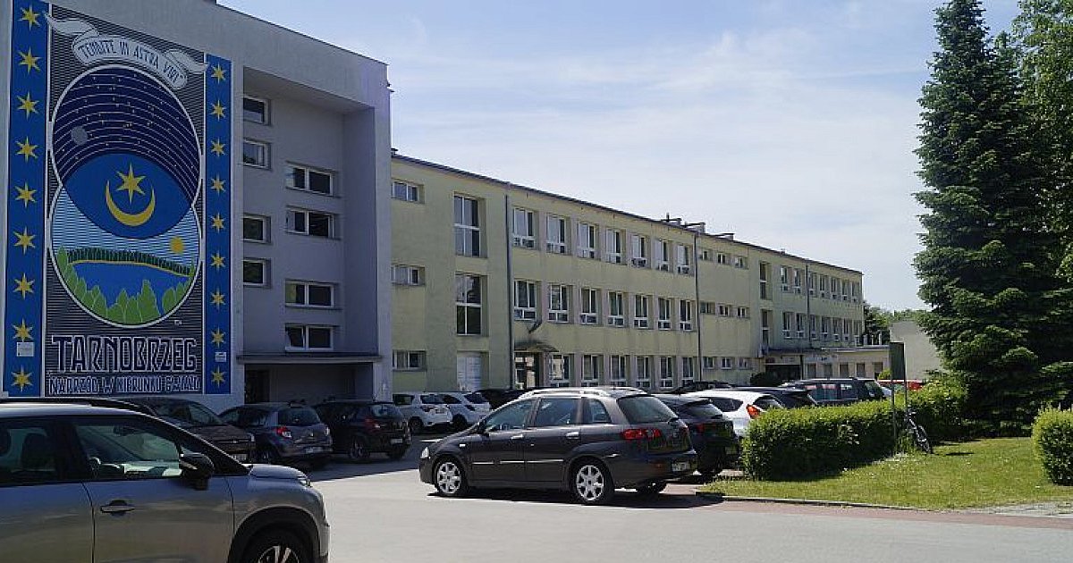 Tarnobrzeskie Liceum Ogólnokształcące im. Mikołaja Kopernika "Złotą Szkołą NBP"