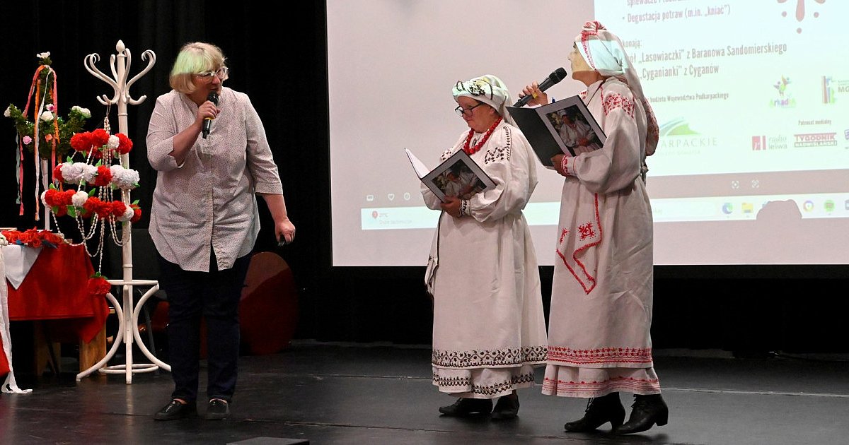 W Baranowie Sandomierskim przypomnieli lasowiackie strażniczki kulturowego dziedzictwa - Marię Kozłową i Annę Rzeszut [ZDJĘCIA]