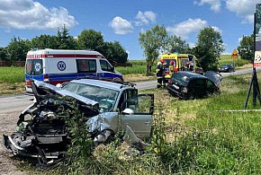 Groźne zderzenie dwóch osobówek pod Bogorią-223058
