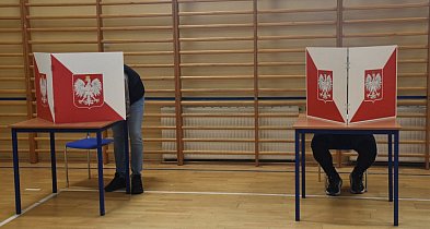 W Staszowie ponownie zliczono głosy. Jeszcze wyraźniej wygrał Karol Nawrocki-223342