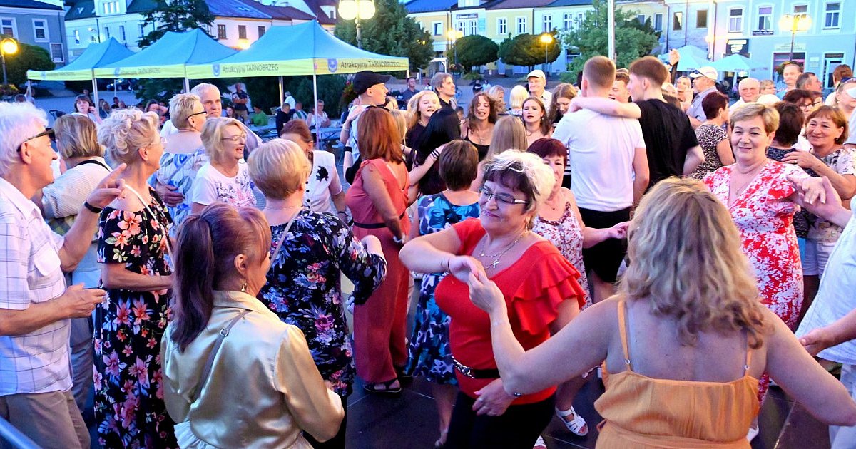 Tarnobrzeg ruszył w tany. Za nami pierwsza w tym roku potańcówka [ZDJĘCIA]