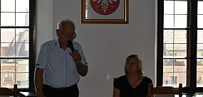Sprawa radnego i reklamy na lodówce zamknięta 