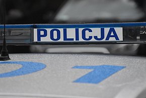 W Stalach mężczyzna spadł z wózka inwalidzkiego. Na miejsce wezwano służby-223704