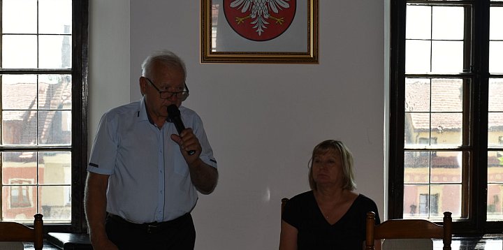 Sprawa radnego i reklamy na lodówce zamknięta -223691