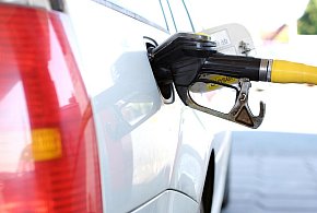 Ceny paliw w Polsce. Benzyna i LPG tanieją, ale diesel nie chce odpuścić-223826