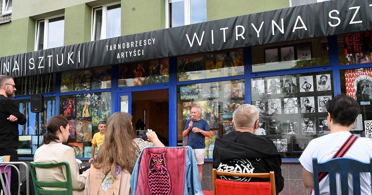 Zdjęcia Bogdana Myśliwca zawisły w Witrynie Sztuki w Tarnobrzegu. To portrety ludzi, których napotkał podczas swoich podróży