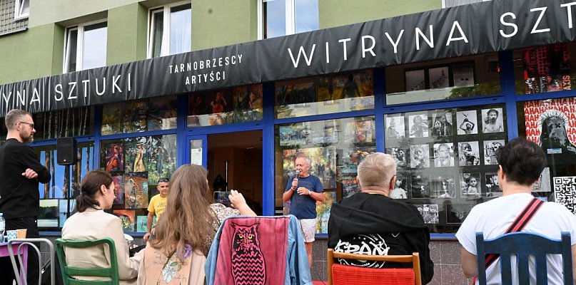 Zdjęcia Bogdana Myśliwca zawisły w Witrynie Sztuki w Tarnobrzegu - 224050