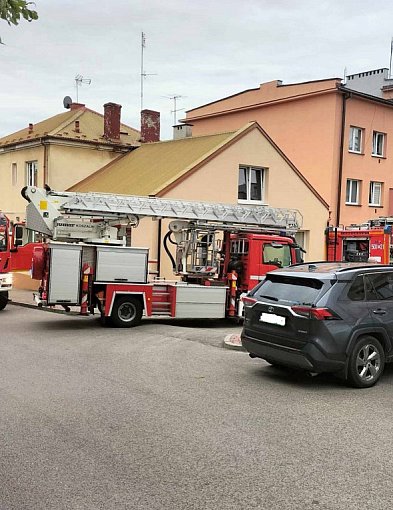 Zapalił się obiad pozostawiony na kuchence. Interwencja straży w centrum Staszowa-224056