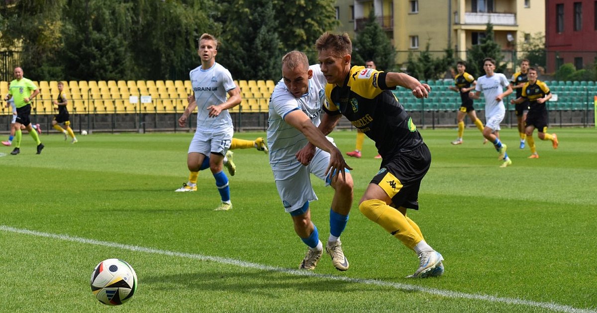 Ostatni sparing Siarki. Tarnobrzeżanie ograli Stal Rzeszów [ZDJĘCIA]