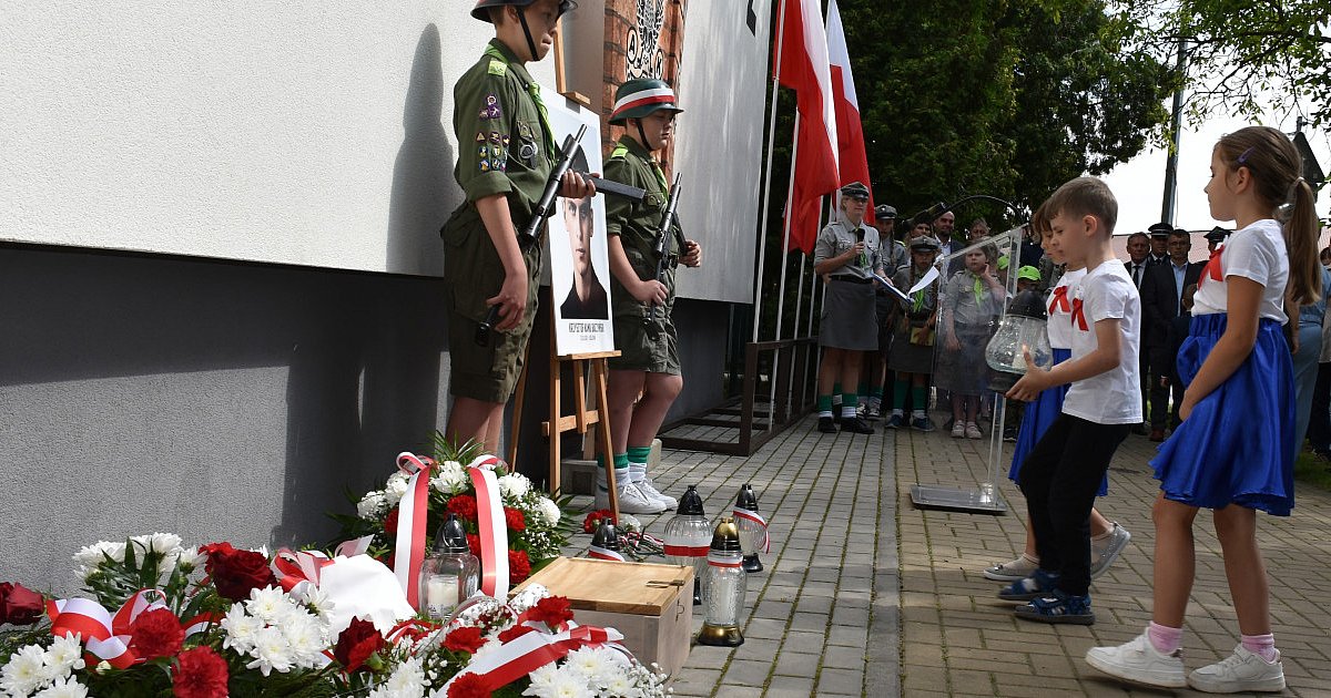 Umrzeć przyjdzie, gdy się kochało wielkie sprawy... - sandomierskie uroczystości ku czci powstańców warszawskich [ZDJĘCIA]