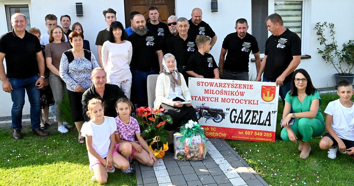200 lat dla pani Zofii Skrzypacz z Wydrzy. Na urodziny do jubilatki przyjechali motocykliści [ZDJĘCIA]