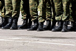 Wezwania trafią do tysięcy Polaków. Kto musi szykować się na komisję?-225033