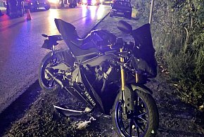 Zderzenie motocykla z trzema pojazdami w Chmielowie [ZDJĘCIA]-225068