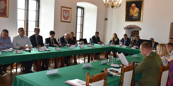 Nowe osiedle w Sandomierzu: działki idą pod młotek-225093