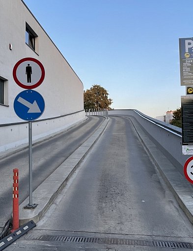 Zmiany dla kierowców – parking na dachu Galerii Królewskiej będzie płatny-225104
