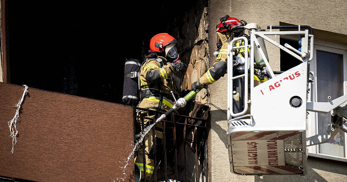 Stalowa Wola: Pożar w wieżowcu przy ul. Okulickiego