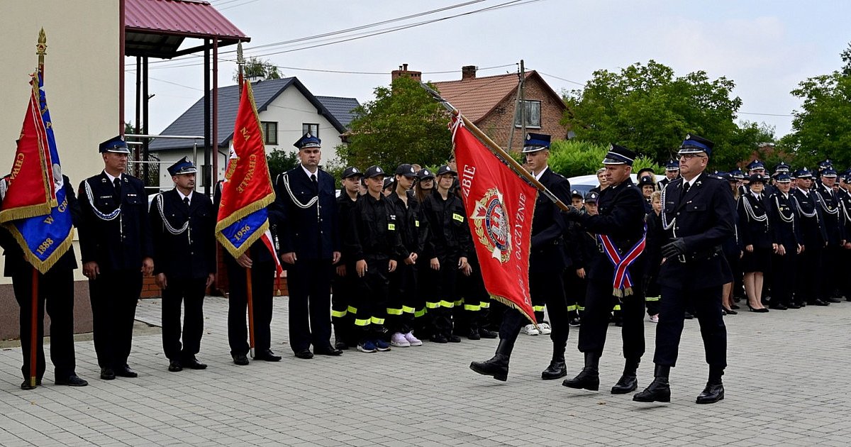 Strażacy - ochotnicy z Wydrzy w gminie Grębów służą i ratują już od 100 lat [ZDJĘCIA]