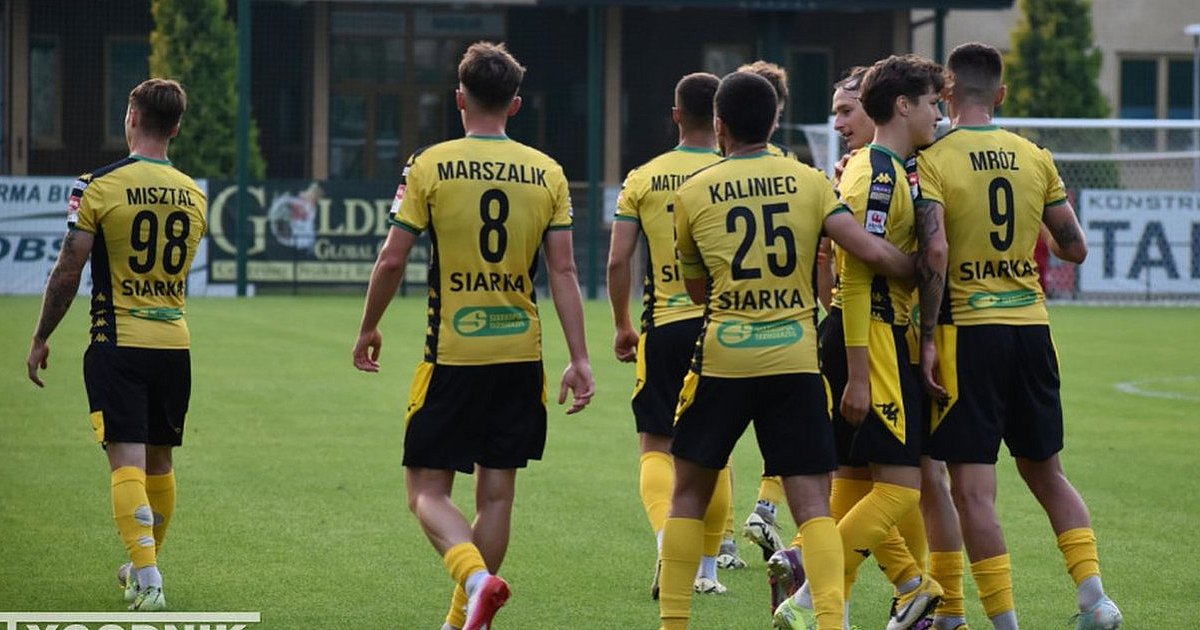 Wisłoka Dębica kontra Siarka Tarnobrzeg. "Mecz przyjaźni" o ligowe punkty