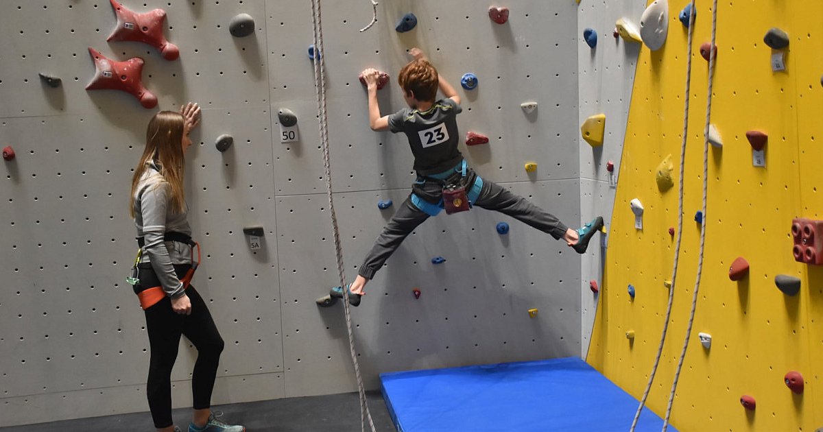 Pasjonaci chcą innych godzin otwarcia ścianki wspinaczkowej w Tarnobrzegu