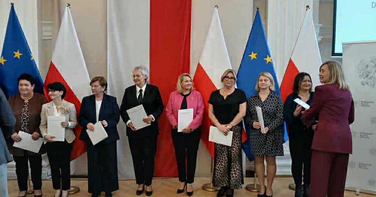 Medale i nagrody dla tarnobrzeskich nauczycieli