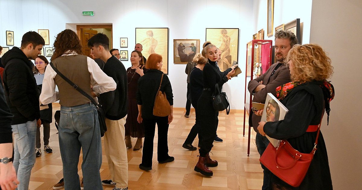 Tryumfalny powrót Mariana Ruzamskiego. W Tarnobrzegu otwarto wielką wystawę prac artysty [ZDJĘCIA]