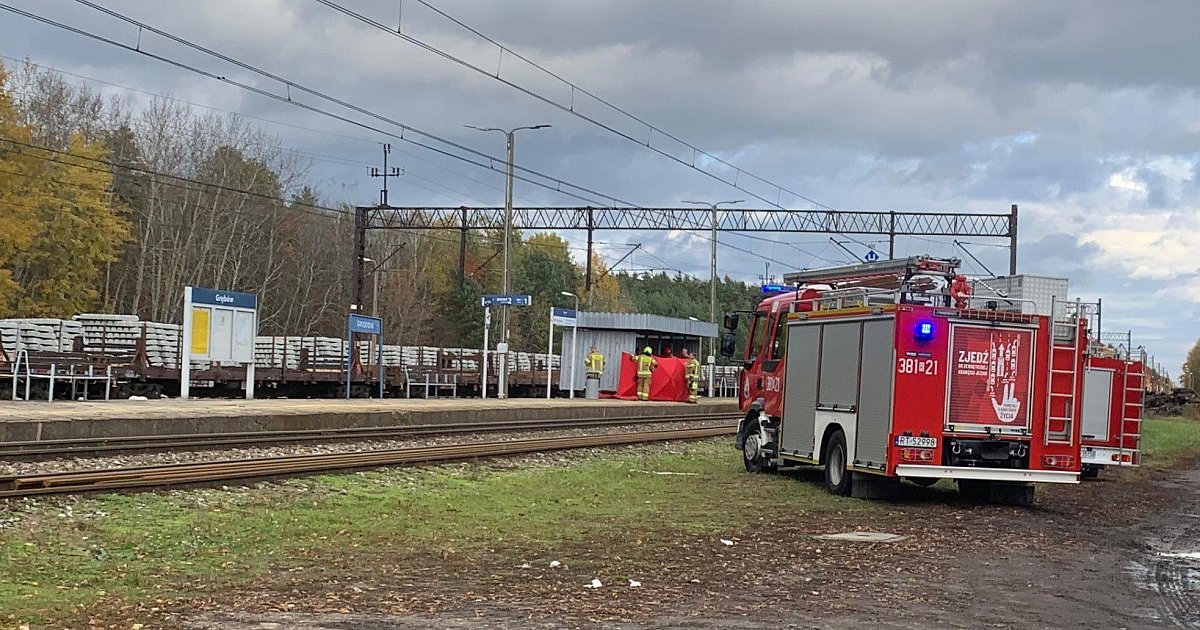 Tragiczne odkrycie w Zabrniu. Ciało młodego mężczyzny znalezione na stacji kolejowej