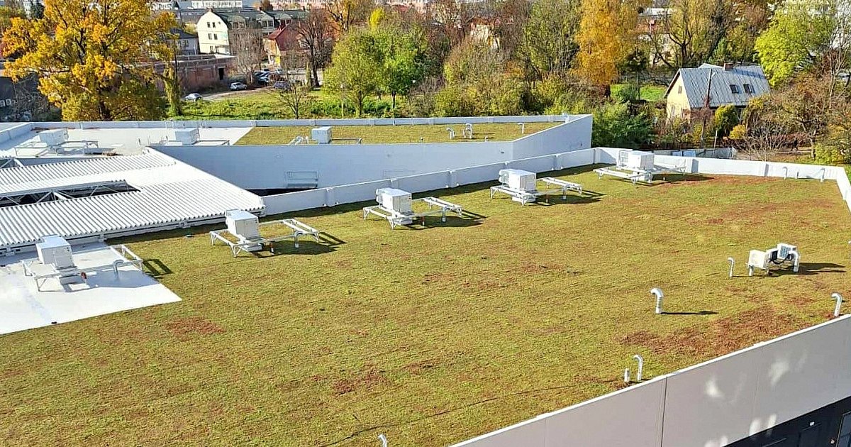 Pasaż Dominikański w Tarnobrzegu z trawnikami na dachu. Otwarcie nowego parku handlowego w I kwartale przyszłego roku