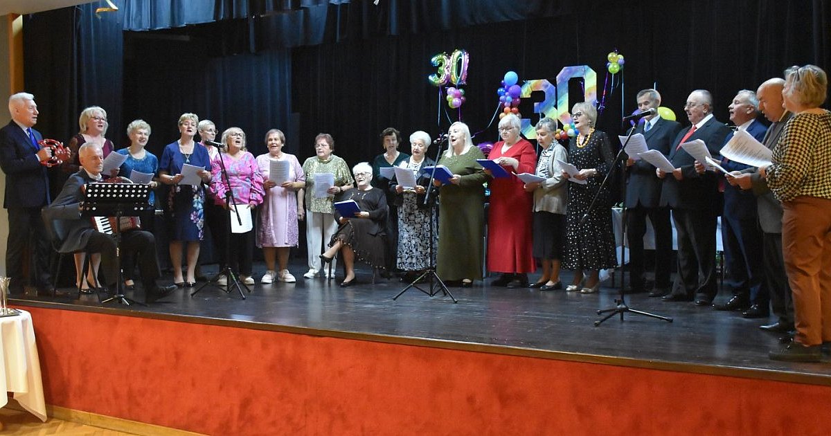 Tarnobrzescy seniorzy świętowali jubileusz 30-lecia Domu Dziennego Pobytu [ZDJĘCIA]