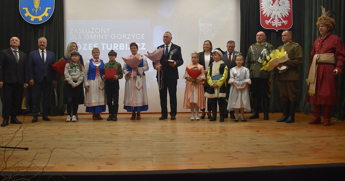 Uroczysta sesja Rady Gminy Gorzyce. Przyznano tytuły "Zasłużony dla Gminy Gorzyce" [ZDJĘCIA]