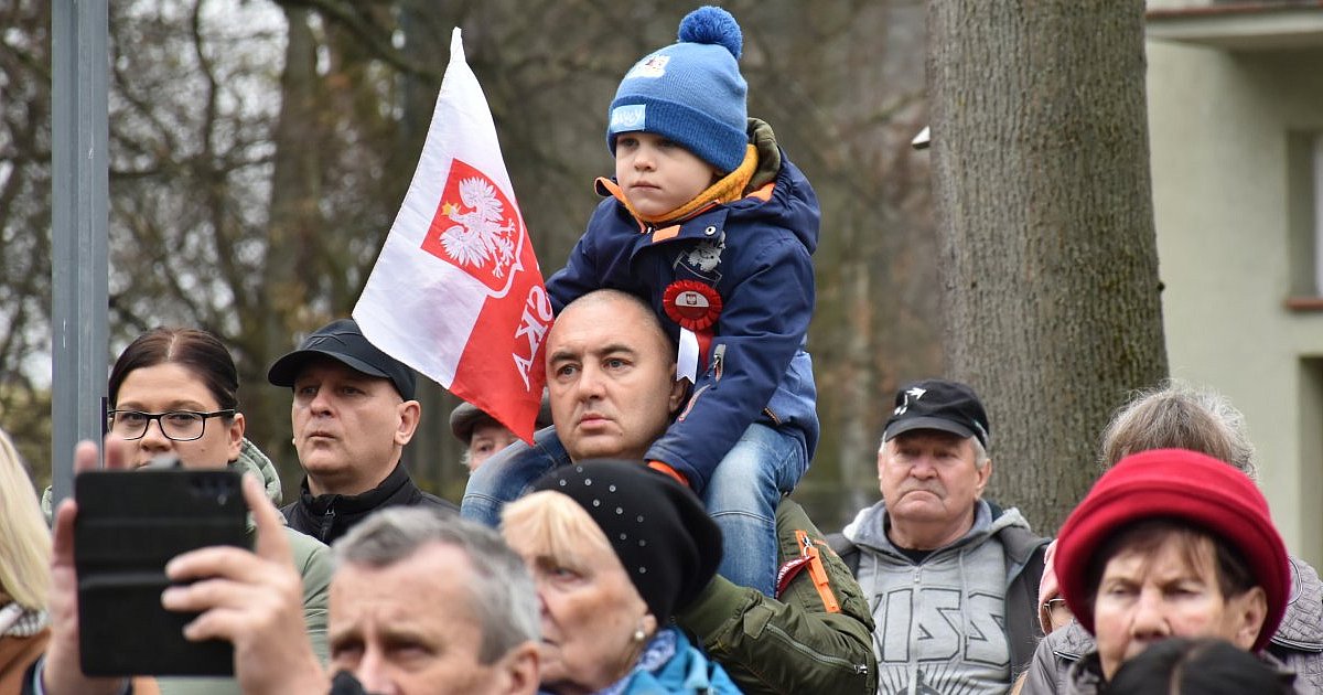"Nie ma sprawy ważniejszej niż Polska" - sandomierzanie w hołdzie Niepodległej [ZDJĘCIA, cz. I]