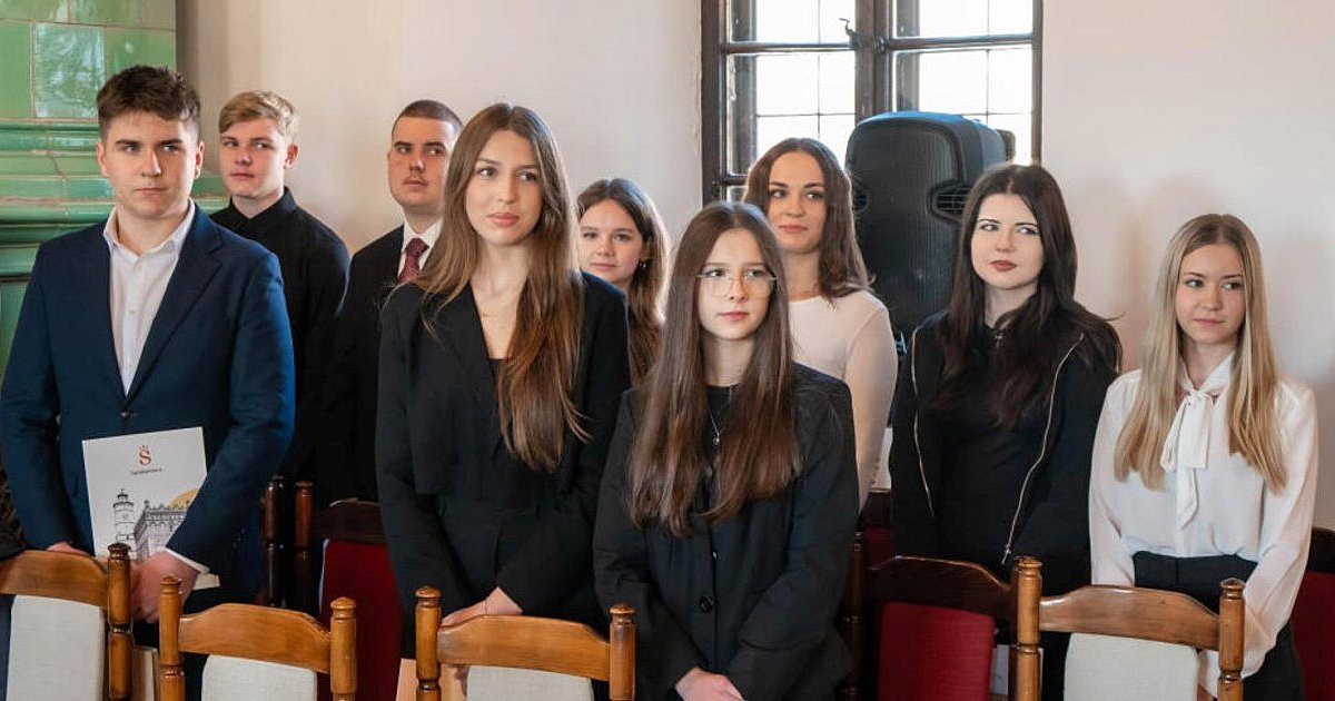 Kto zasiądzie w Młodzieżowej Radzie Miasta Sandomierza? Wybory już za tydzień