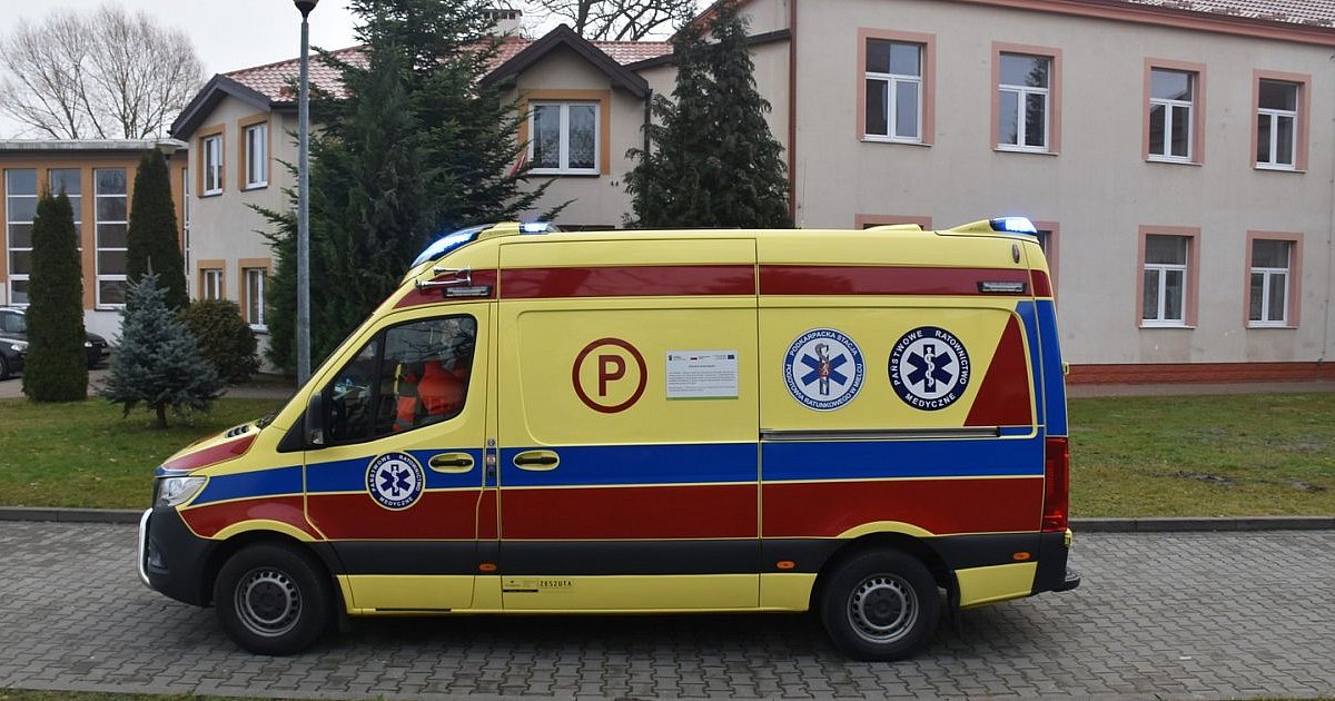 Uczeń zaatakował maczetą woźnego w szkole w Tarnobrzegu! Mamy nowe informacje