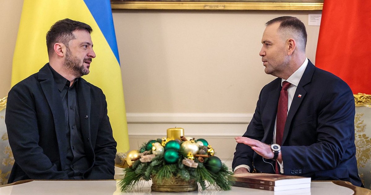 Prezydent Ukrainy dostał od prezydenta Polski książkę o zbrodni wołyńskiej, której współwydawcą jest muzeum w Tarnobrzegu