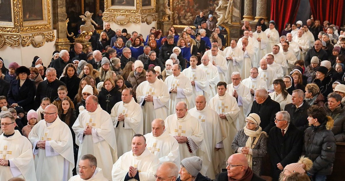 Modlitewne dziękczynienie za Rok Jubileuszowy. Nadanie godności kanonickich i wręczenie nagród w konkursie