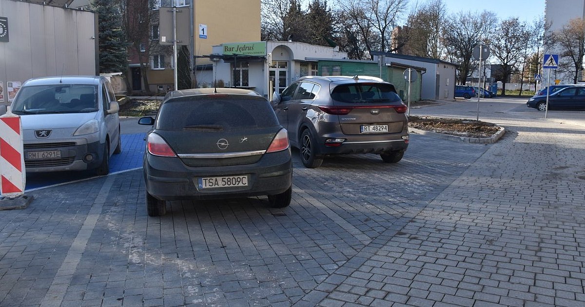 Parking na Serbinowie oddany do użytku. Koniec "miejsca wstydu" w Tarnobrzegu [ZDJĘCIA]