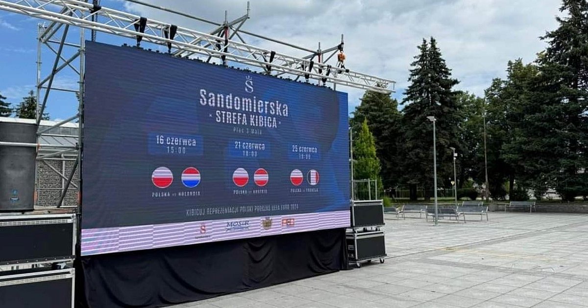Strefy kibica i kino letnie. Sandomierz planuje zakup telebimu