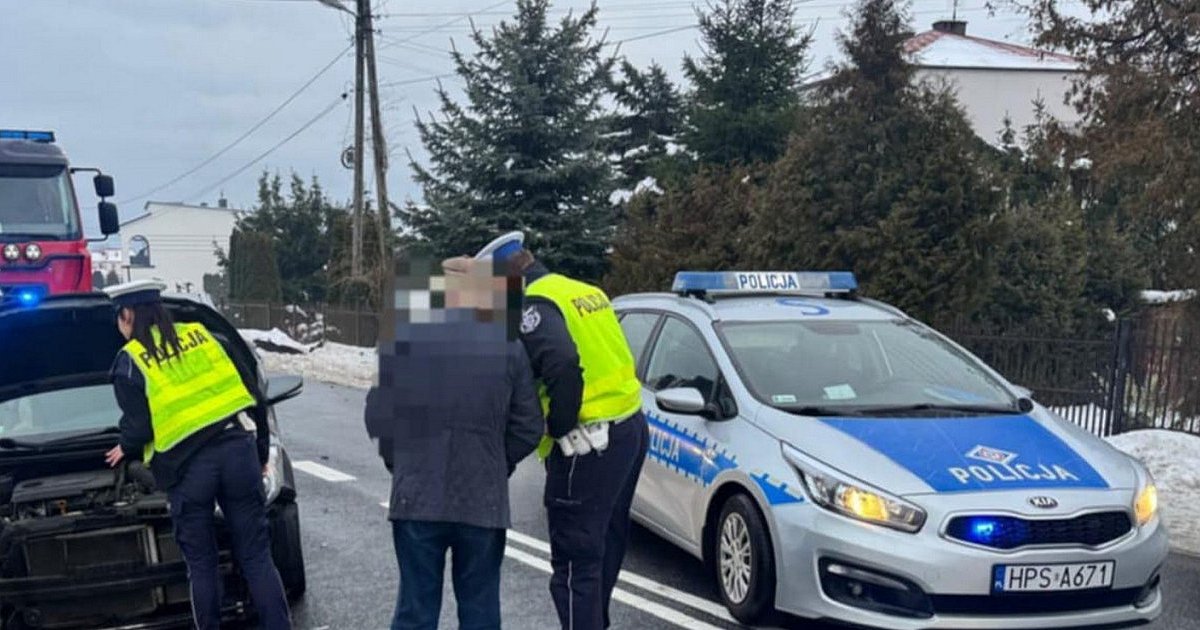 Wypadek na drodze krajowej nr 79. Jedna osoba trafiła do szpitala