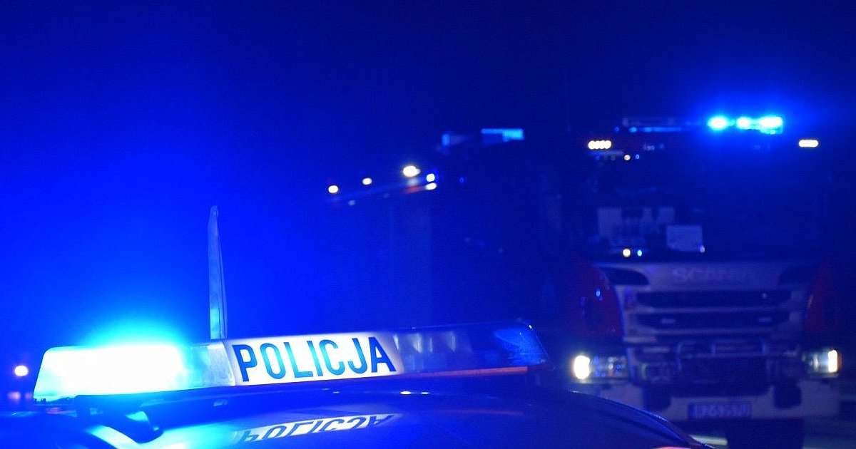 Śmierć na chodniku w Wydrzy w gminie Grębów. Nie udało się uratować życia mężczyzny