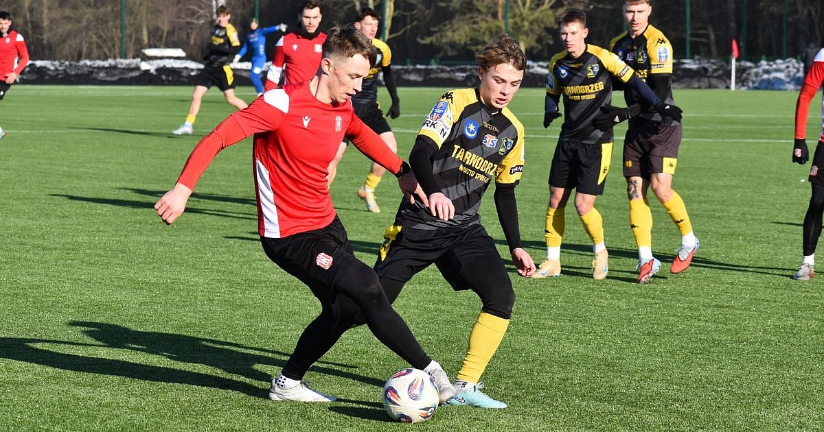 Pierwsze zimowe przetarcie za nami. Siarka Tarnobrzeg minimalnie ulega Resovii [ZDJĘCIA]