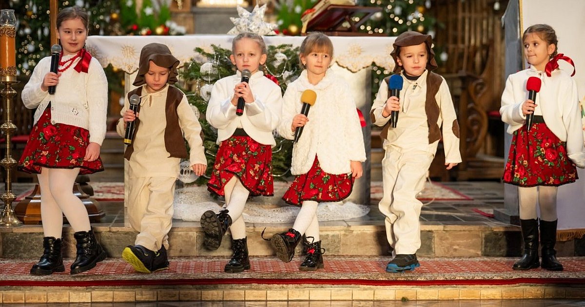 Trzydzieści lat tradycji. Jubileuszowy Przegląd Kolęd i Pastorałek w Grębowie [ZDJĘCIA]