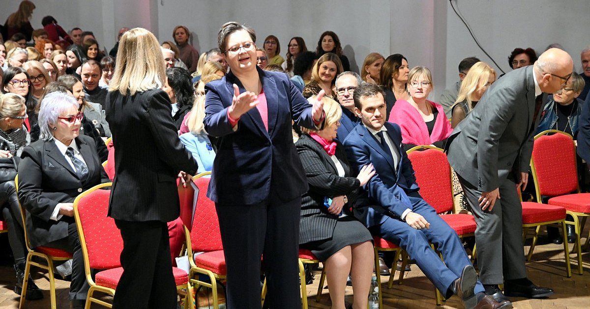 Wiceminister edukacji Katarzyna Lubnauer gościła w Tarnobrzegu na spotkaniu z nauczycielami z regionu